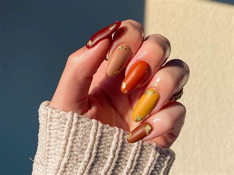 13 Thanksgiving Nail Ideas - Fun Shop