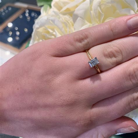 Gold Solitaire Engagement Rings