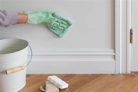 How To Remove Stains From The Wall - Cleany Miami