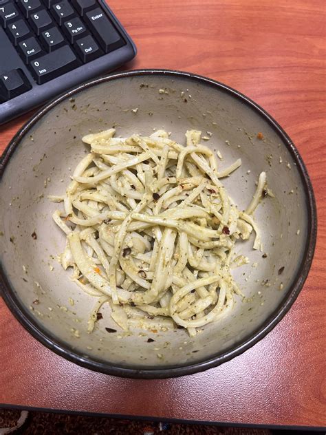 Hearts of palm canned pasta and jarred pesto. Cheap, quick, and yummy. : r/EatCheapAndHealthy - ratio of jarred pesto to pasta