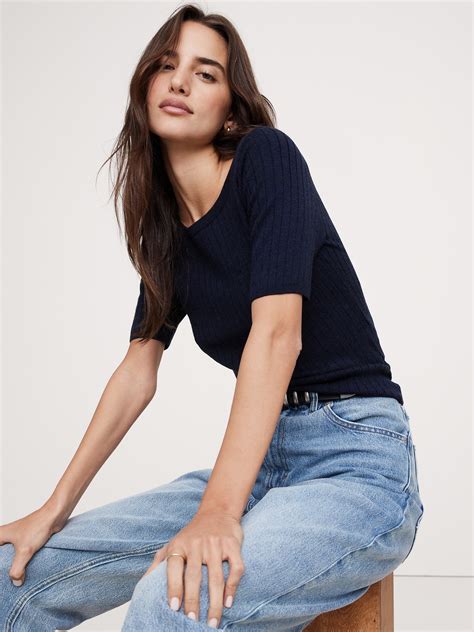 Ribbed Merino Scoop-Neck Sweater | Banana Republic