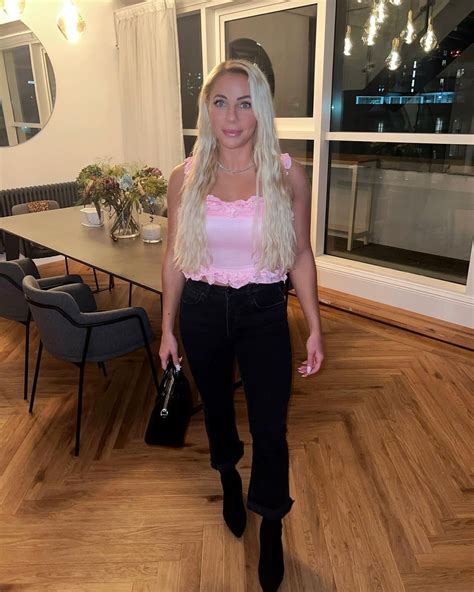 Adriana Leon : r/GirlsSoccer