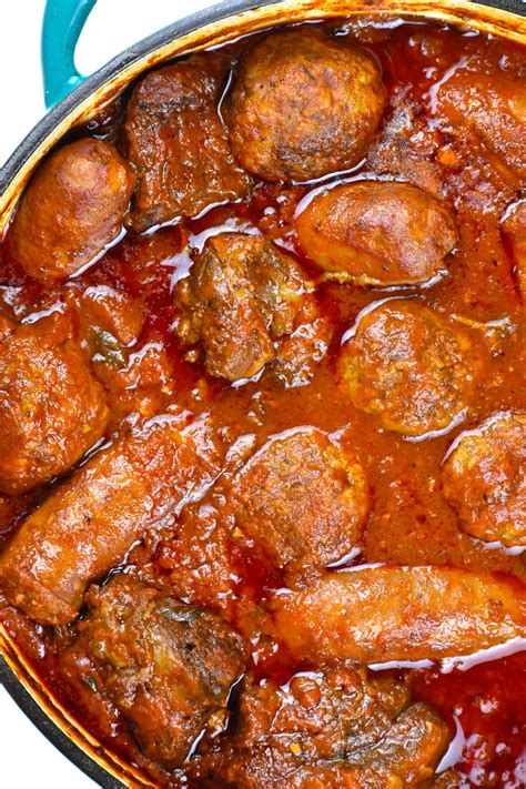 Italian Sunday Gravy (Sunday Sauce) - GypsyPlate