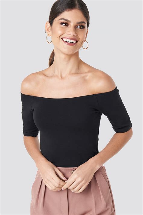 Short Sleeve Off Shoulder Top Black | NA-KD