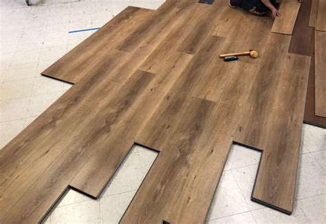 Flooret Modin: Kingswood | Flooring, Vinyl flooring, Craftsman flooring