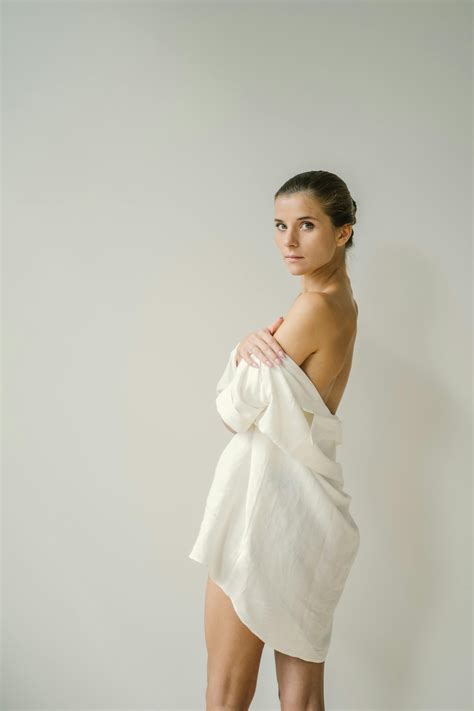 Naked Women Selfies Photos, Download The BEST Free Naked Women Selfies ...