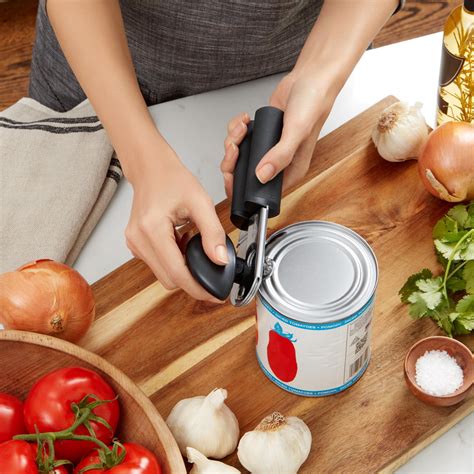 Can opener - OXO | KitchenShop