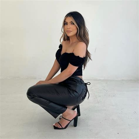 Mandi Awadis's Amazon Page