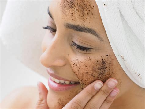 DIY Face Masks For Black Heads