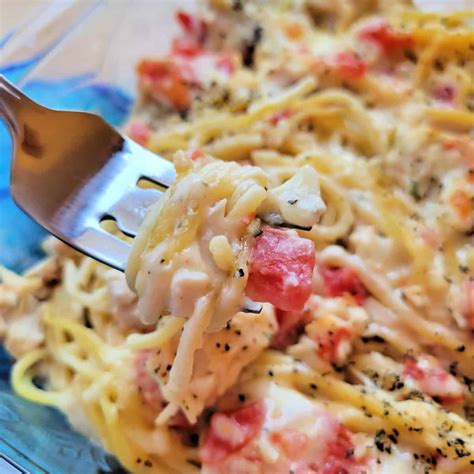Chicken Spaghetti with Ro-Tel - Easy Casserole Recipe