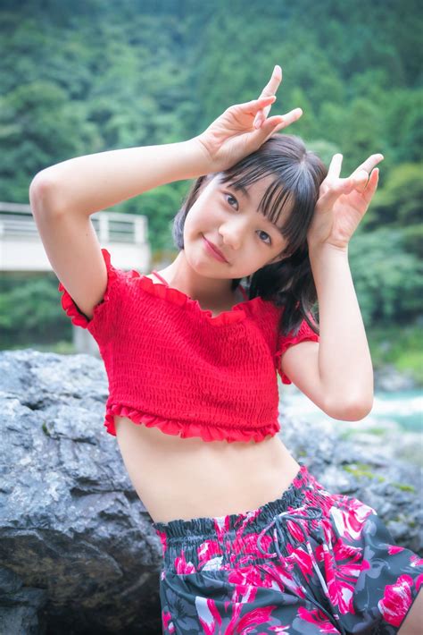 8 Cute japanese girl ideas | cute japanese girl, cute asian girls ...