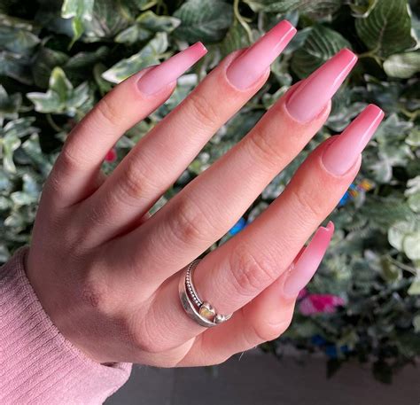 34+ Coffin Ombre Nails That Will STEAL The Show - TheFab20s