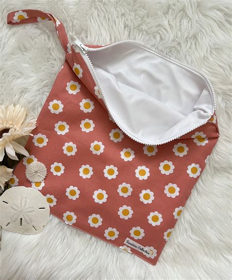 Wet Bag- Daisy Floral Print Pool Bag, Swim Suit Bag, Waterproof Lined ...