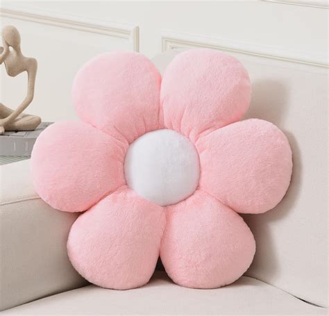 Amazon.com: Vdoioe Pink Flower Pillow，Flower Shaped Throw Pillow 15.7In ...