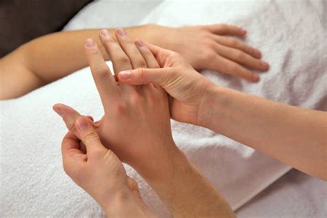 The Science Behind Four Hands Massage: How It Promotes Relaxation and ...