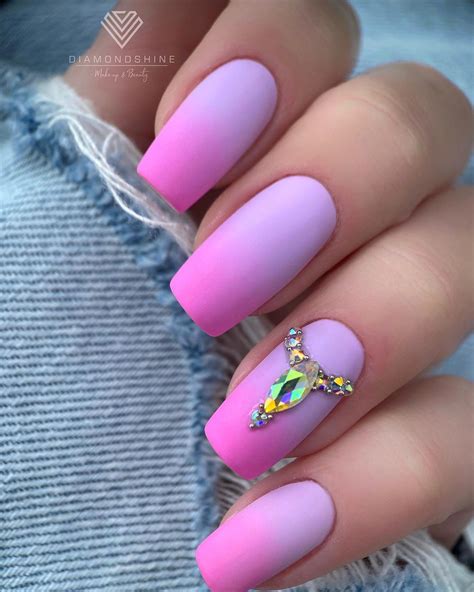 Pink Ombre Nails With Diamonds - Design Talk