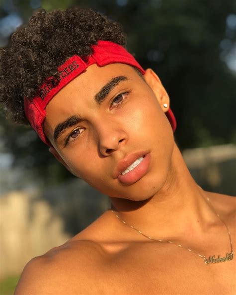Cute Brown Skin Boys - Pin by Nerd Lord on Daddyish | Light skin men ...
