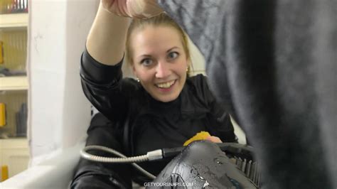 Half hour in the tub with Sarah Bunny (POV) - Girls in Wet Clothes