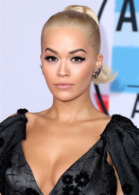American Music Awards in Los Angeles - 10/9/18 : r/RitaOra