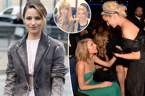 Photographers yell at Dianna Agron for blocking Sarah Jessica Parker