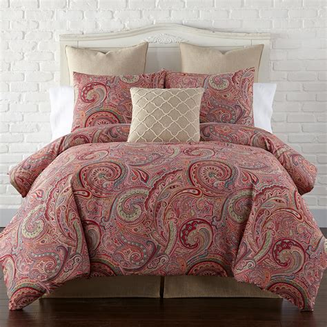 red duvet cover - Interior design Wikipedia
