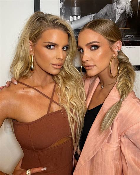 Jessica Simpson slammed for 'heavy filters' in new 'unrecognizable' pic after sparking concern ...