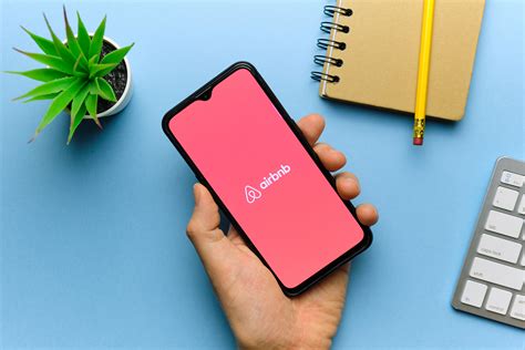 Investing: Airbnb Short Term Rentals vs. Renting—What Works Best