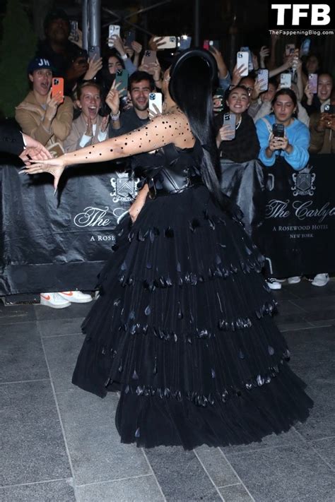 Nicki Minaj Displays Her Huge Boobs at The 2022 Met Gala in NYC (78 ...