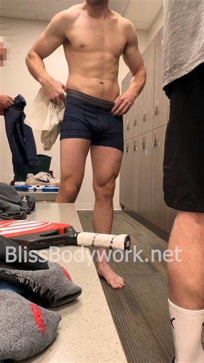 Let’s make new friends in the locker room. 🥵💦💦 @BlissBodywork1 #gaysex 👉 https://t.co/KUQWyCCcGB