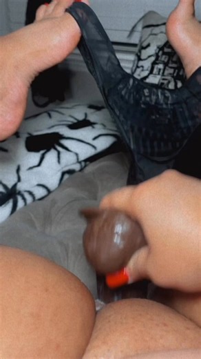 RT @ju_shanelle: Who wanna watch me make a mess on FaceTime 🥹