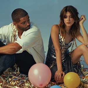 2.7K views · 28 reactions | “It feels so fresh and modern” Go behind the scenes at the photoshoot for Cat on a Hot Tin Roof with Kingsley Ben-Adir, Daisy Edgar-Jones and director Rebecca Frecknall. Priority booking is now open – public on sale this Friday 27 Sep ️ almeida.co.uk/cat | Almeida Theatre | Facebook