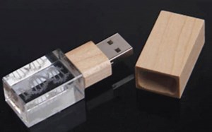[Hot Item] Promotion Crystal / Wood USB Flash Drive with Custom Logo Mt47