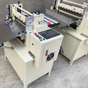 [Hot Item] Automatic Sandpaper Roll Sheet Cutting Machine