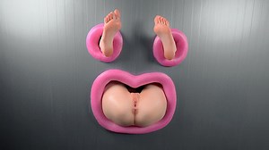 Gloryhole трахает эту задницу через стену, пока ее ноги не дрожат - pinkloving