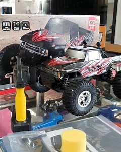 New Corally Triton 2WD brushless 90km/h truck is here, $440. 3500kv, metal shafts, fat shocks, wheelie bar, dean's connector, alloy hex's, metal gear servo, metal transmission gears. #rc #rccars #monstertruck #corally #teamcorally #ozrc #ozrcmodels | OZRC