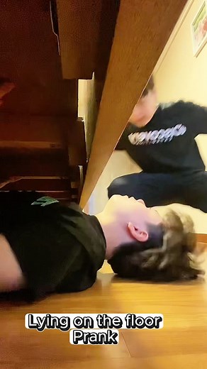 Funny Scare Pranks: Shopping Surprise and Jump Scare