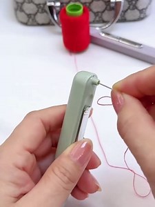 2 in 1 Needle Threader and Seam Ripper, Upgrade Plug in Needle Threader, Stretchable Remover Needle Threading Tool for Hand Sewing Knitting Craft Quilting Supplies (6PCS-Mix)