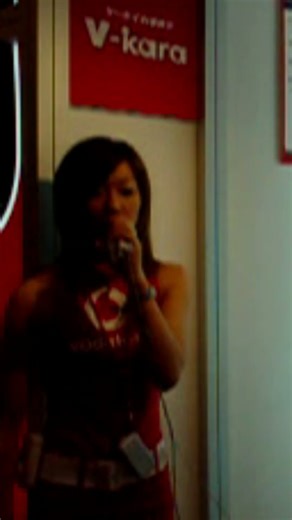 ボーダフォンのキャンペーンガールに「世界に一つだけの花」を歌ってもらった