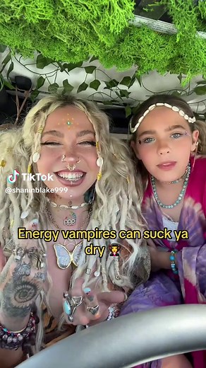 Teaching my daughter how to protect her energy, set boundaries & know her worth ♡︎♡☺︎︎