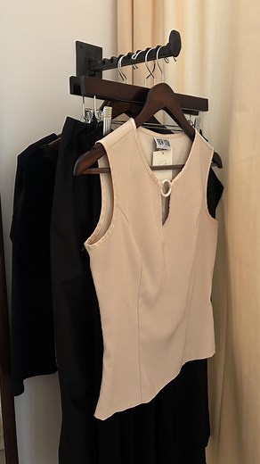 Mi truco para tener el pelo lindo todos los días. Absolut Repair Molecular Leave-In de L’Oréal Professionnel, lo amo ♥️ @lorealpro #RecomendadoPorEstilistas #ReparaciónMolecular #AbsolutRepairMolecular #Publicidad | Jenny Barro