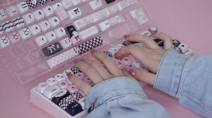 Sunzit PBT Keycaps-Plaid Girl MOA Keycap, 132 Keys Custom Keyboard Keycaps 60 65 75 100 Percent, Dye Sublimation Keycap, Key caps Set for MX Switches Mechanical Keyboard