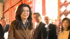 郑丽文访香山碧云寺，拜谒孙中山衣冠冢