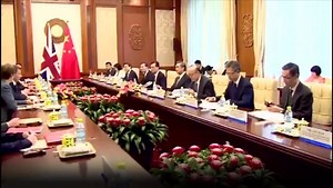 Jeremy Hunt accidentally says his Chinese wife is Japanese during China visit