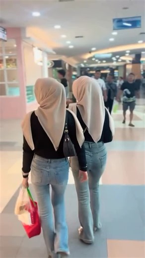 Remaja Kekinian on Instagram: "🎥credit/tiktok xzxx_yzz"