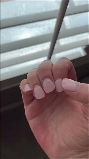 Ужасный маникюр в 🇺🇸 #америка #сша #жизньвсша #жизньвамерике #плохойманикюр #маникюр #американцы