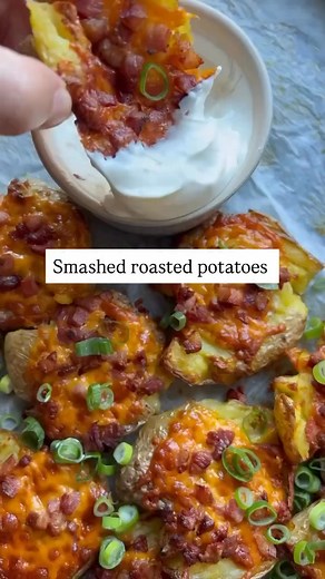 Crispy smashed potatoes topped with cheddar and bacon🤤😍 Easy and delicious! Our Stanford created hormone balancing method has helped 40,087 women 50 lose weight up to 188lbs! … just by cooking our easy, tasty recipes! 😍 There's no tracking, no counting and nothing off limits…. Just cooking. 👩‍🍳🍲 Eating. Healing. Enjoying. 🥰 We've tapped into something powerful: What I call the 'Reset Response' it's a natural, hormone-based shift that tells your body to release excess fat. 🔥 If you're sti