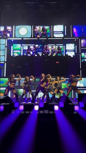 haven’t you heard i’m the internet girl? 💘 #KATSEYE