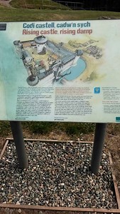 Every now and again I feel the need to visit a #castle. These are the remains of #Skenfrith, an early 13thC fortress on the Welsh border, near Abergavenny. The castle completely dominates the village, which has a church, consecrated in 1207. The ancient stones inspire my textile art! | Art in Textiles