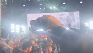 Fan submission - Victoria Gold Electric Callboy - Welcome To Rockville '24 #ELECTRICCALLBOY #americanmoshpits #welcometorockville #welcometorockville2024 #wtr2024 #wtr #rockville2024 #rockville #mosh #moshpit | American Mosh Pits