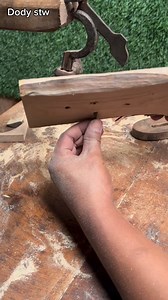 Scrollsaw cutting skills✅ #fblifestyle #reelsfypシ #tipsdantrick #woodworking #carpenter #scrollsaw #CreativeIdeas #diy | Dody Stw